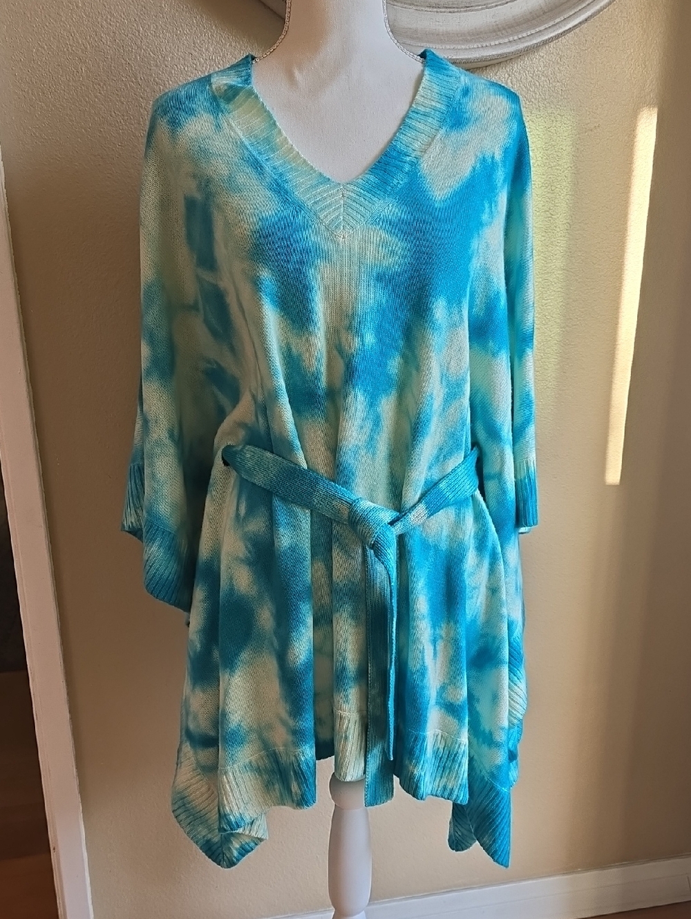Michael Kors Blue and Cream Tie-Dye V-Neck Tunic with Self-Tie Belt